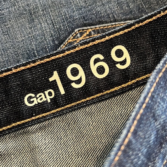 Gap Fleut Wash Sexy Boyfriend Denim Shorts - Picture 15 of 16